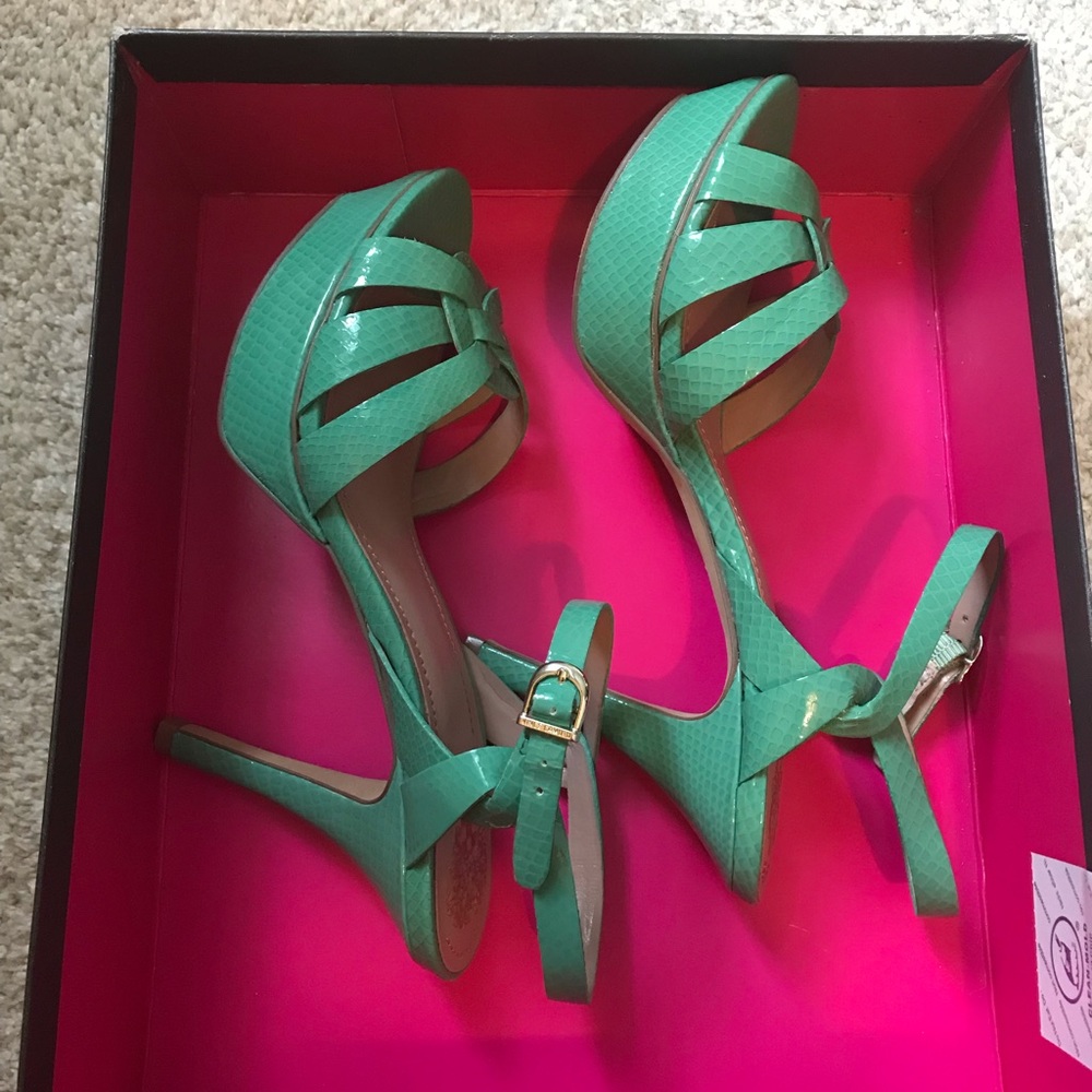 Sea foam 4 inch heels